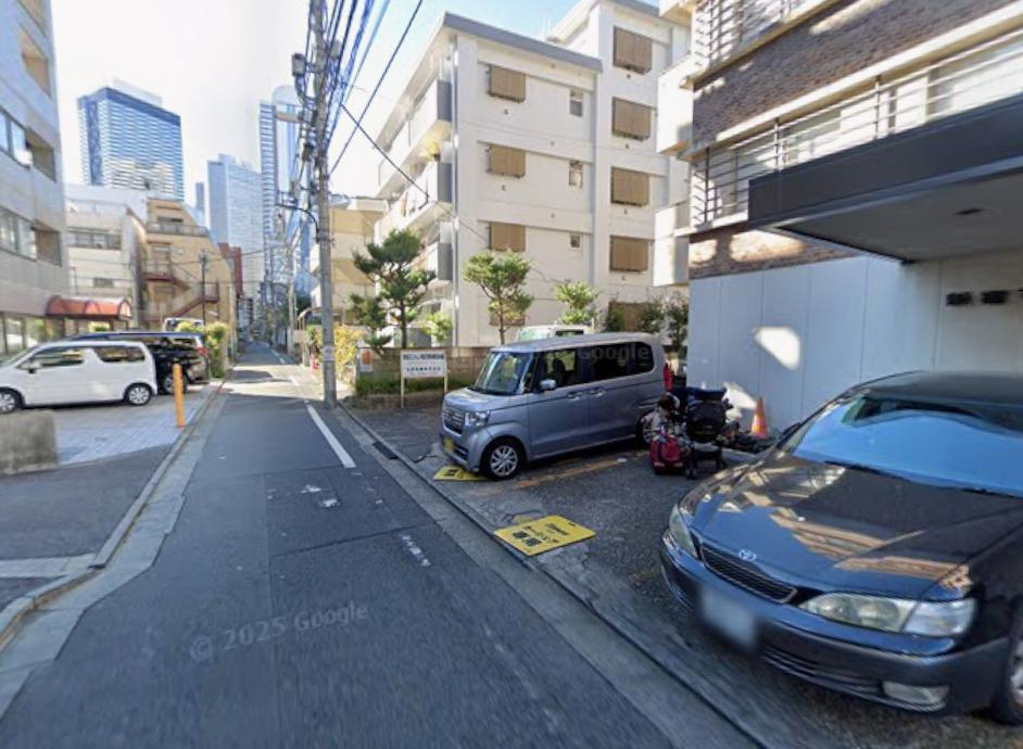 新宿区西新宿８丁目の店舗事務所の周辺