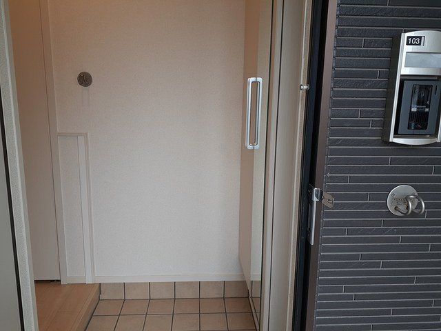 グランドソレーユ　Ⅴの玄関