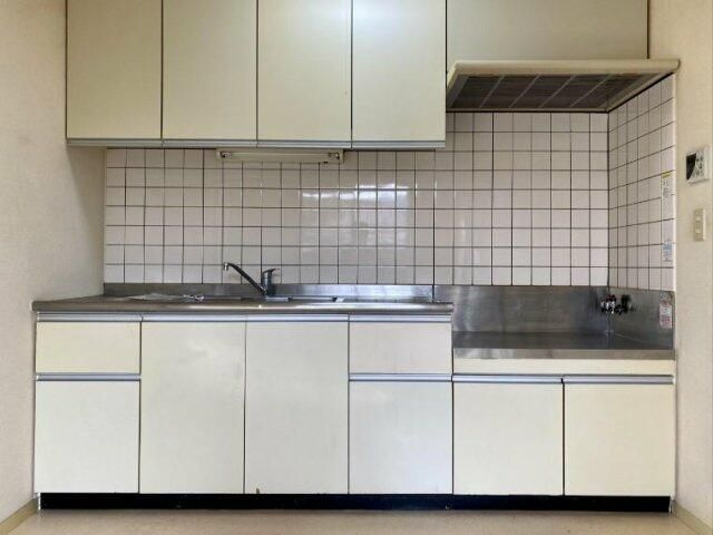 千代田戸建のキッチン