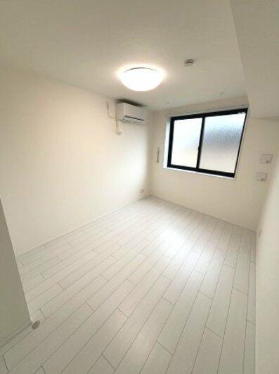 MEGURO　EDGEの居間・リビング