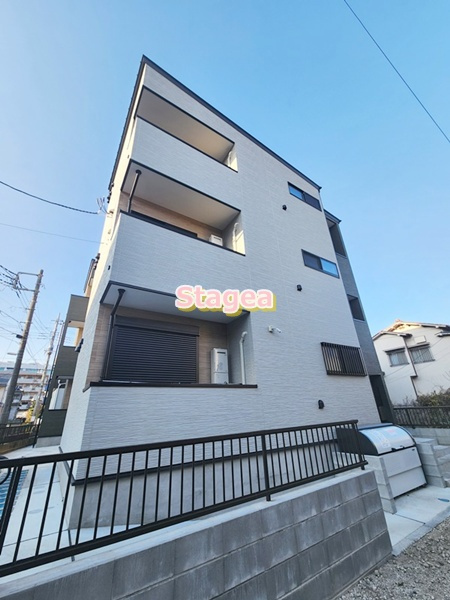 CRASTINE植竹町の外観