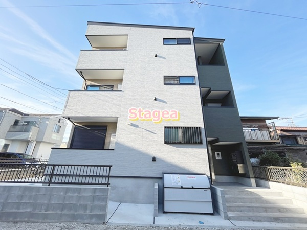 CRASTINE植竹町の外観