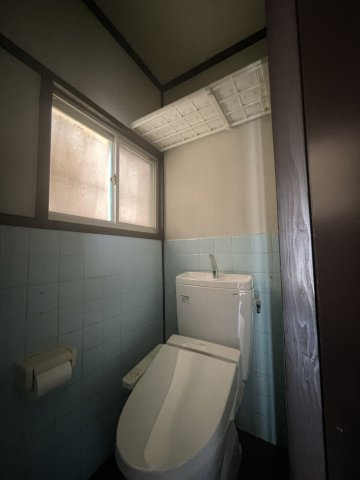 妙法寺貸戸建住宅のトイレ