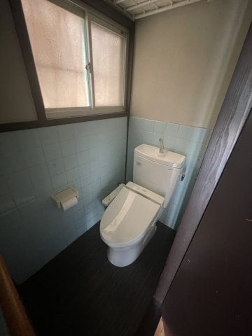 妙法寺貸戸建住宅のトイレ