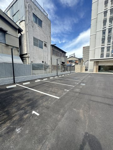 スプランディッドXの駐車場
