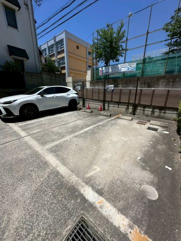 サンセールハヤシの駐車場