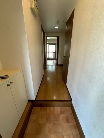 サンセールハヤシの玄関