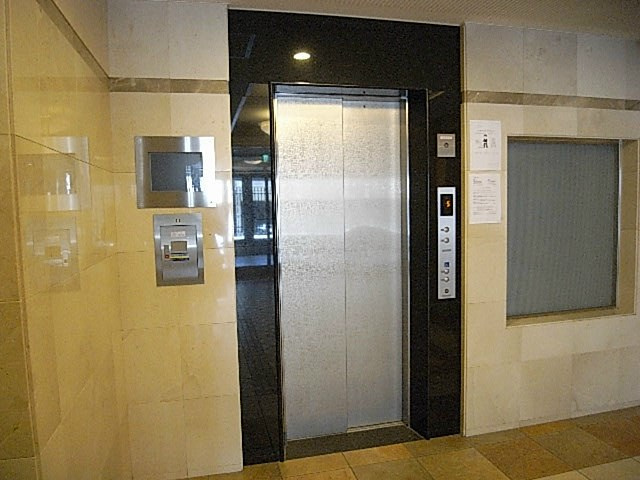 プレサンス神戸駅前グランツの外観