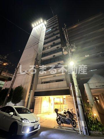 エグゼ堺筋本町の外観