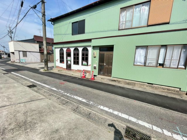 アルプスエリーの外観