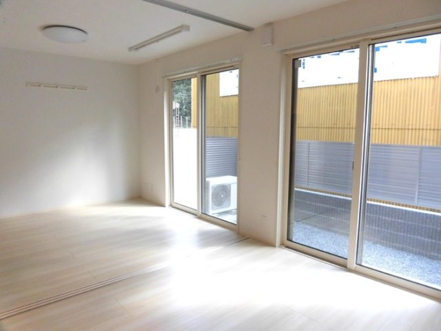 クレセントⅠの居間・リビング