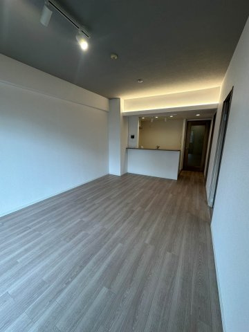 コスモ平井南リバータウンの居間・リビング