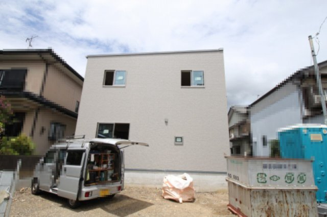 高知市朝倉西町1丁目　【特別価格　８月末まで】新築戸建　⑥の外観|土地面積　147.70㎡（約44.坪）建物面積　104.88㎡（約31.72坪）
