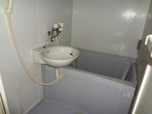コンパクトで使いやすいお風呂です