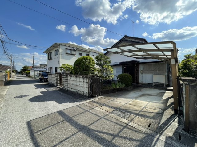 宇都宮市砥上町　土地の前面道路含む現地写真