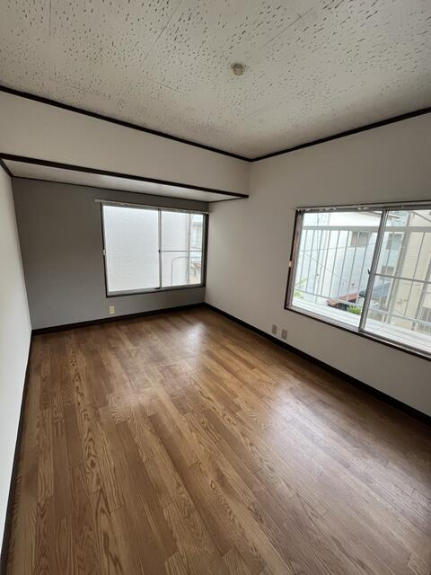 奥戸貸戸建の洋室