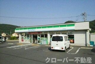 カーサ　セレーノ　Ⅰの周辺|ファミリーマート高松鶴市町店まで780m