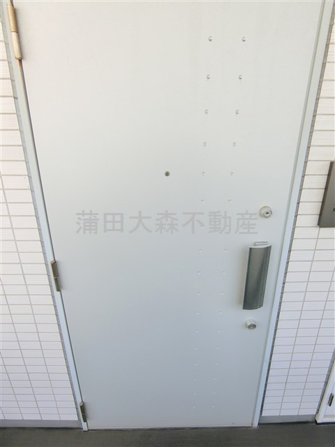 ラフィネジュ大森の玄関