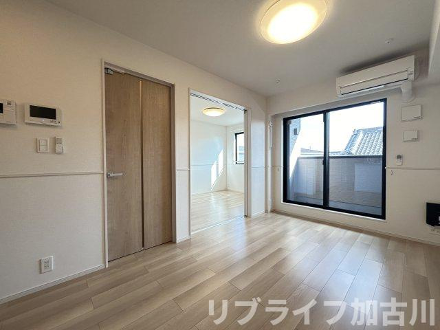 パイン　フォレストの居間・リビング