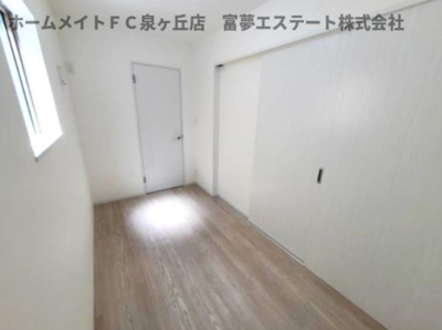 【洋室】 | ジーメゾン高石リュクス  | リビングと洋室の戸を閉めたとき
※イメージ　同物件別号室の写真