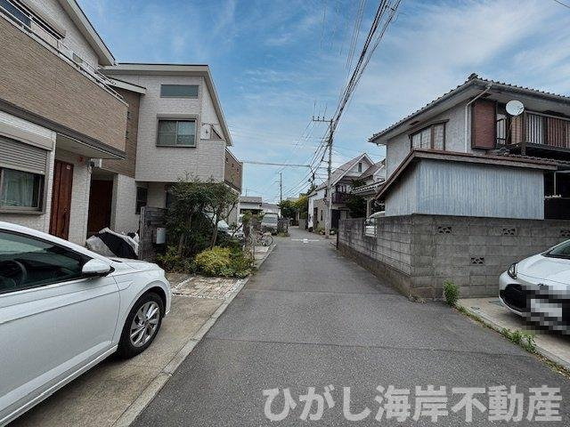 茅ヶ崎市出口町　中古戸建の前面道路含む現地写真|現地外観