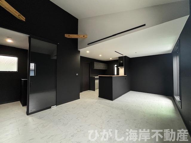 茅ヶ崎市緑が浜　新築戸建　のダイニング|LDK