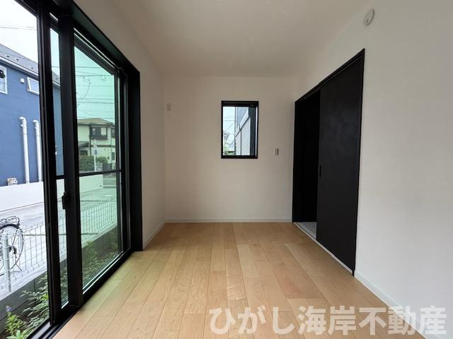 茅ヶ崎市緑が浜　新築戸建　の内装|洋室