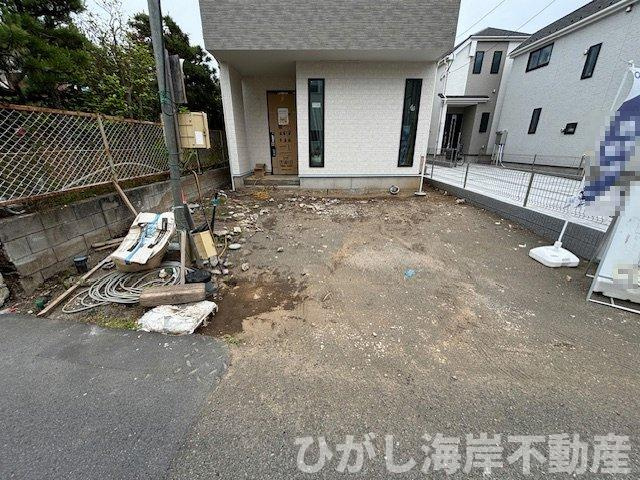 茅ヶ崎市東海岸南4丁目　新築戸建　全5棟の駐車場|5月23日撮影　工事中　駐車スペース