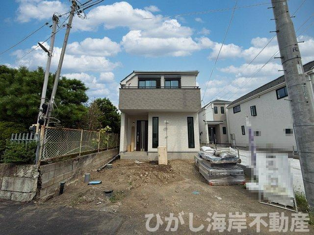 神奈川県茅ヶ崎市東海岸南４丁目戸建の外観|5月23日撮影　建築中　現地外観