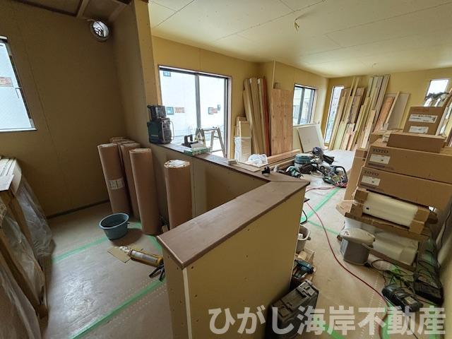 茅ヶ崎市東海岸南4丁目　新築戸建　全5棟のキッチン|5月23日撮影　建築中　19帖　LDK