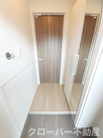 サンルミエール　Ⅰの玄関