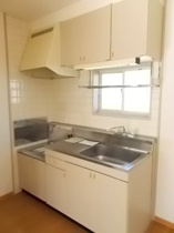 コンパクトなキッチンで掃除もラクラク