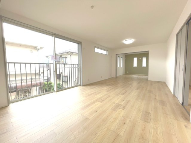 日野市西平山５丁目　新地戸建の居間・リビング
