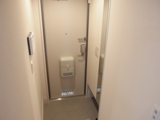 アルヴィータ上地の玄関