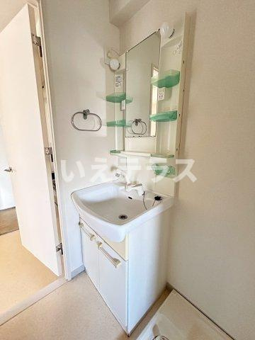 キューブコートの独立洗面台