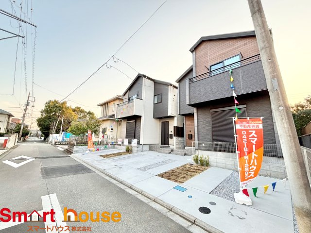 厚木市南町3期　新築全2棟の前面道路含む現地写真|開放感のある広々前面道路！