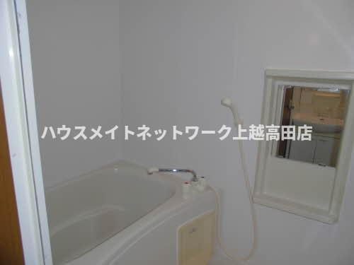 パストラル新光町Ⅰの浴室|追焚機能付
