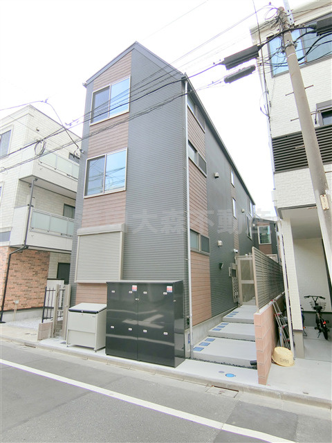 THE ROOM'S羽田の外観
