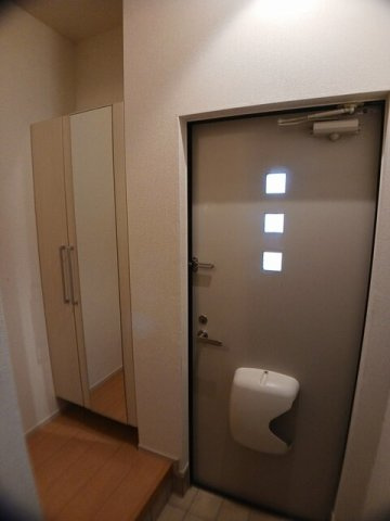 ウエストサイドケープの玄関|シンプルで使いやすい玄関です