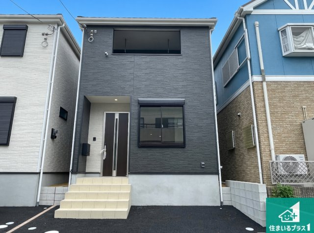 ■枚方市香里ケ丘　第5期　新築一戸建ての外観|お客様に長く安心して住んでいだだける事にこだわった家づくり！住んでからのアフターサービスにもしっかりと取り組んでいます！