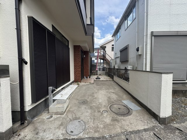 青梅市河辺町6丁目 中古戸建の駐車場