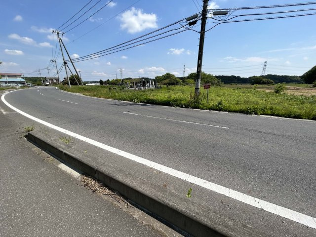 柏田町土地の前面道路含む現地写真|前面道路