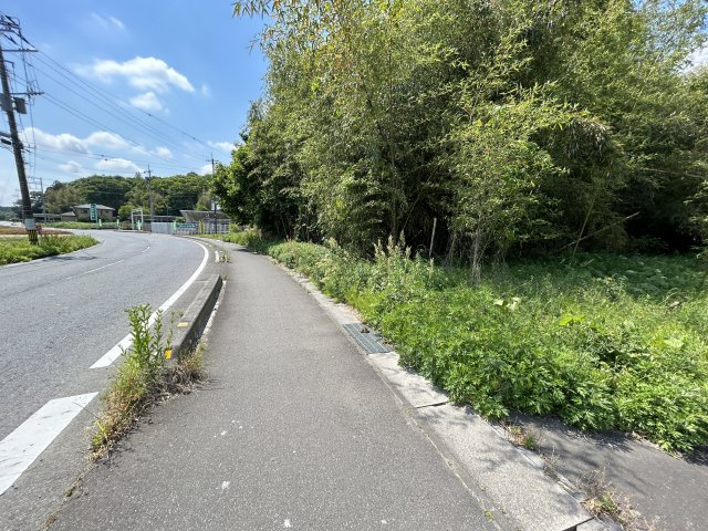 柏田町土地の前面道路含む現地写真|前面道路含む現地写真