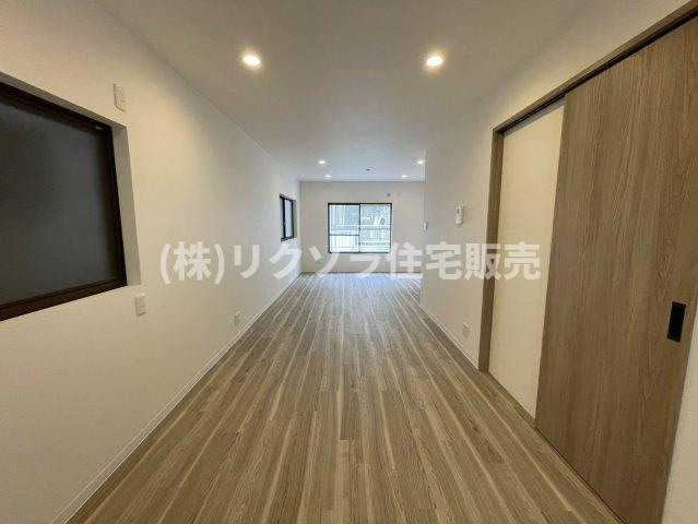 八雲東町2丁目　中古一戸建てのダイニング|LDK17.5帖
■物件内覧・資金計画相談・住宅ローン相談、リフォーム相談、お問合せ受付中■
※当日・翌日のご内覧、ご相談はお電話でのお問合せがスムーズです！