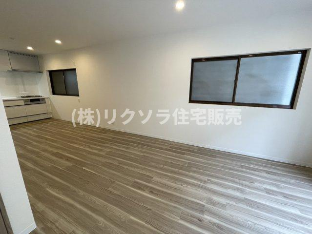 八雲東町2丁目　中古一戸建てのキッチン|LDK17.5帖
■物件内覧・資金計画相談・住宅ローン相談、リフォーム相談、お問合せ受付中■
※当日・翌日のご内覧、ご相談はお電話でのお問合せがスムーズです！