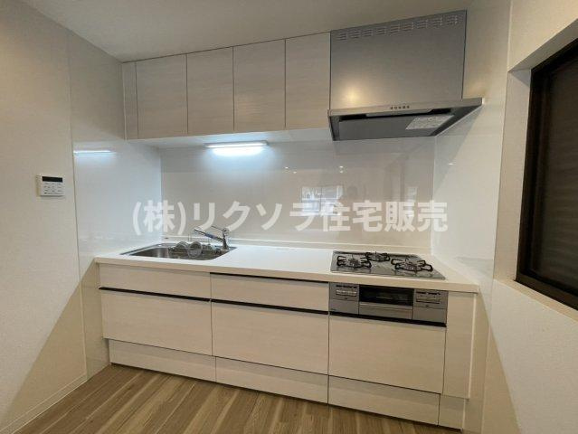 八雲東町2丁目　中古一戸建てのキッチン|システムキッチン
■物件内覧・資金計画相談・住宅ローン相談、リフォーム相談、お問合せ受付中■
※当日・翌日のご内覧、ご相談はお電話でのお問合せがスムーズです！