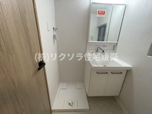 八雲東町2丁目　中古一戸建てのランドリースペース|ドラム式も設置可能
■物件内覧・資金計画相談・住宅ローン相談、リフォーム相談、お問合せ受付中■
※当日・翌日のご内覧、ご相談はお電話でのお問合せがスムーズです！