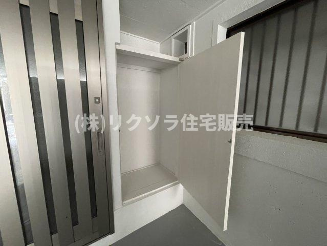 八雲東町2丁目　中古一戸建ての収納|車庫収納
■物件内覧・資金計画相談・住宅ローン相談、リフォーム相談、お問合せ受付中■
※当日・翌日のご内覧、ご相談はお電話でのお問合せがスムーズです！