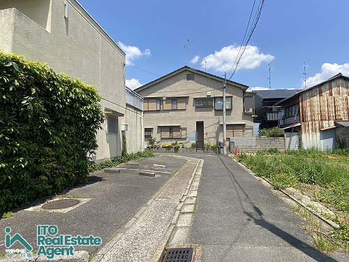 等持院南町　新築戸建ての前面道路含む現地写真