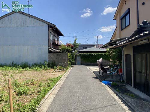 等持院南町　新築戸建ての前面道路含む現地写真